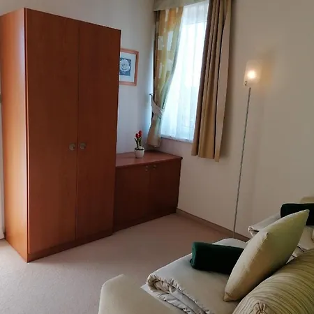 Beatrix Apartment